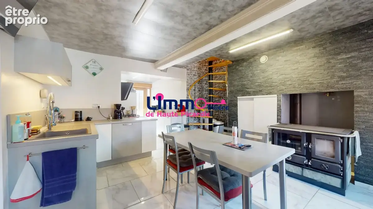 Maison 6 pièces 119 m² à vendre à Rosieres-En-Santerre (80170) - photo 2