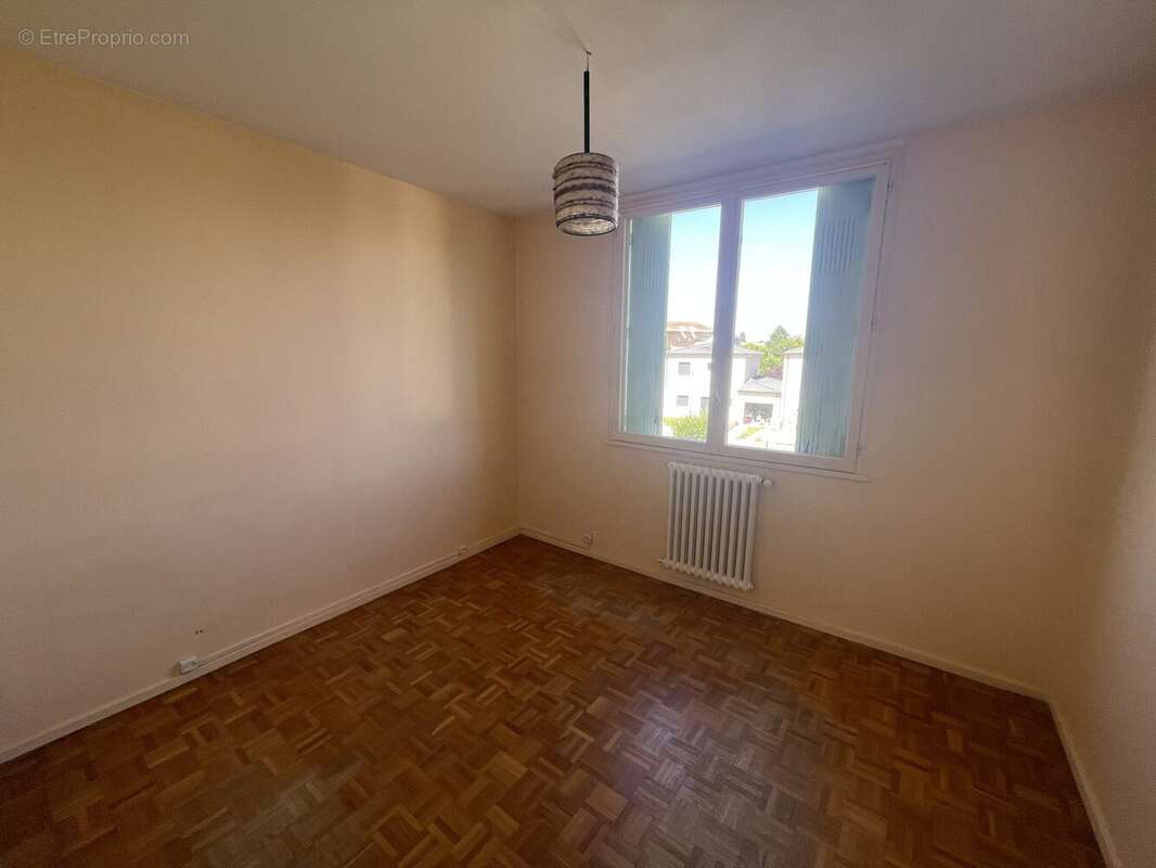 Appartement 65 m² à Romans-Sur-Isere  - photo 8