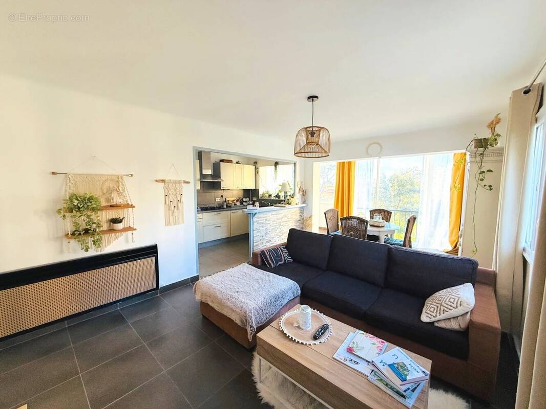 Appartement à SAINT-RAPHAEL