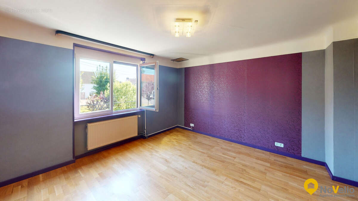 Maison à NEUFGRANGE