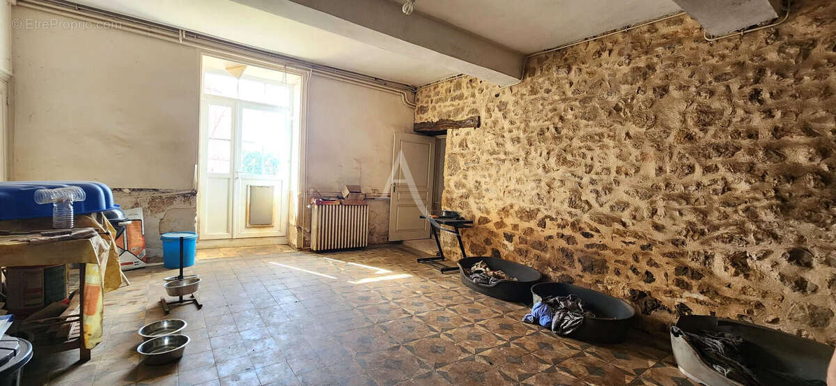 Maison à VIVONNE