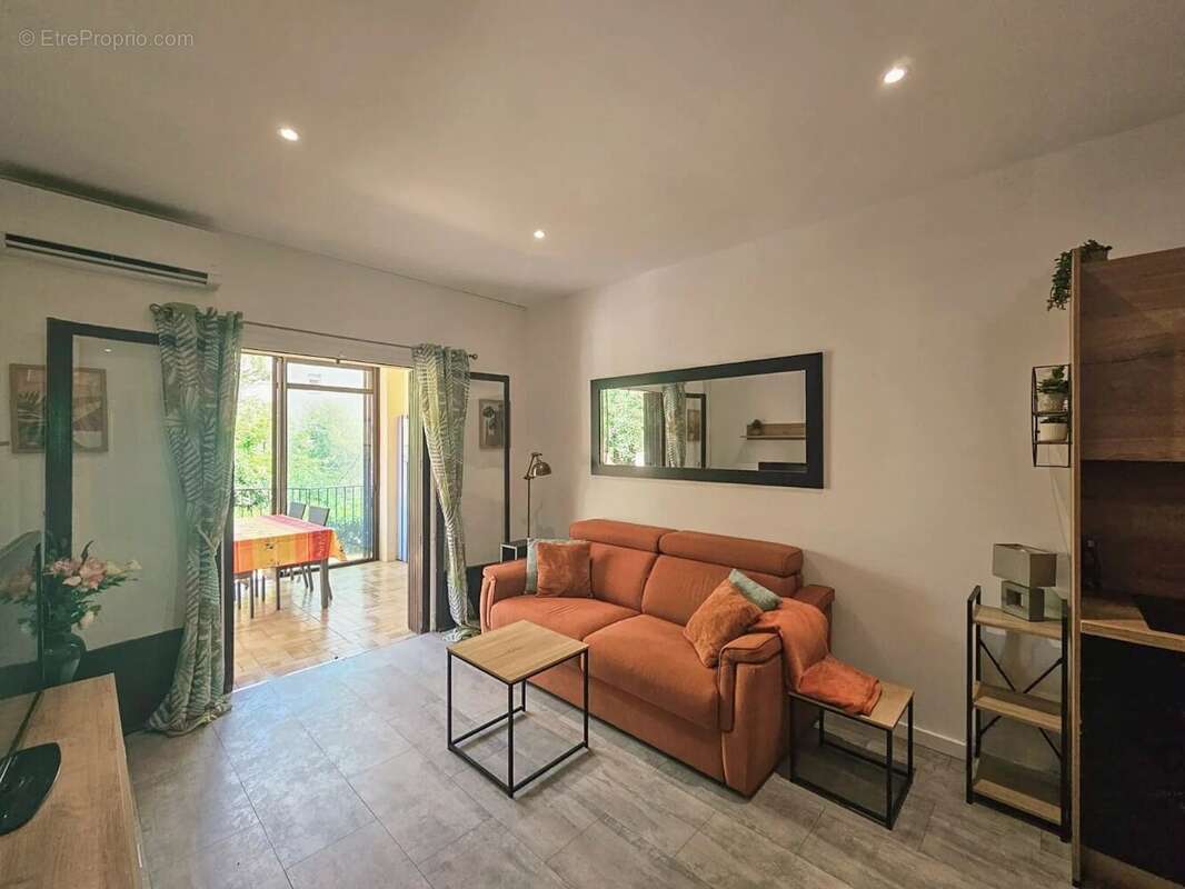 Appartement à FREJUS