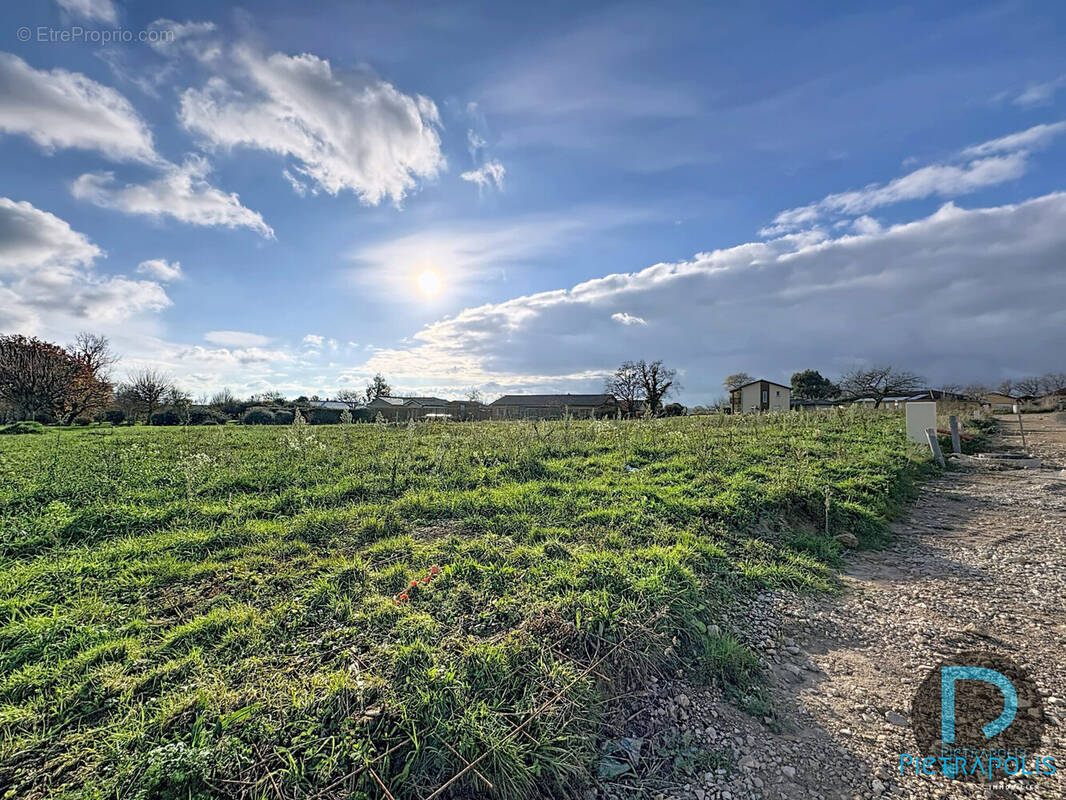 Terrain à CHAVEYRIAT