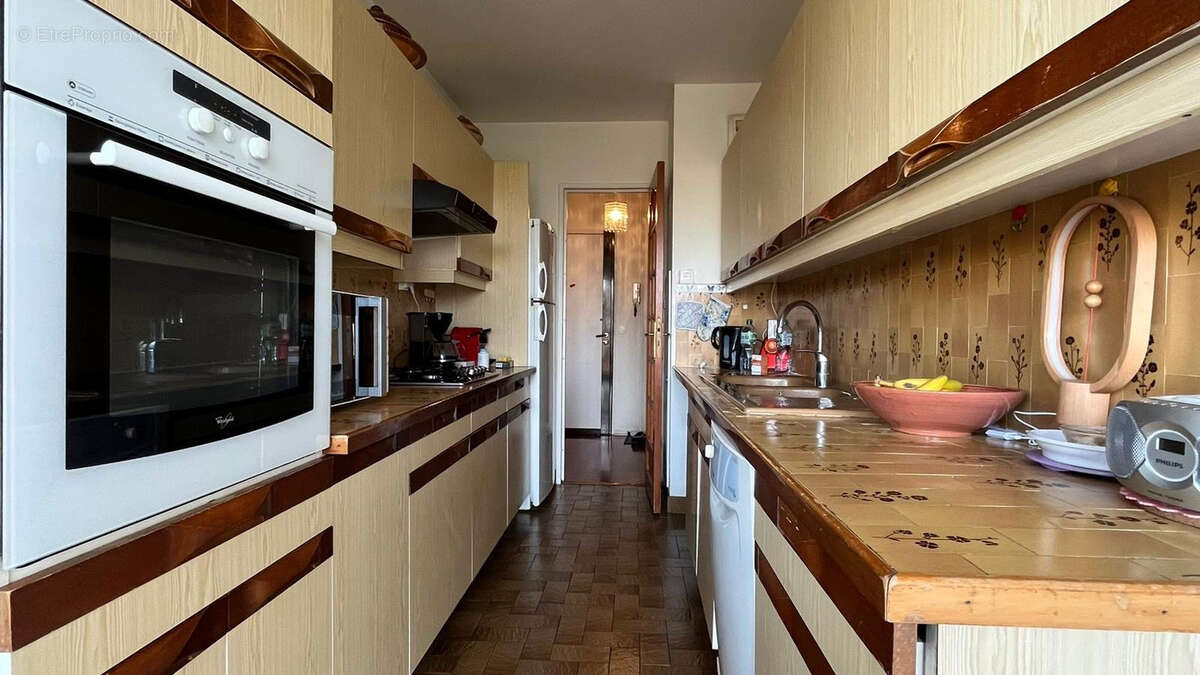 Appartement à SARTROUVILLE