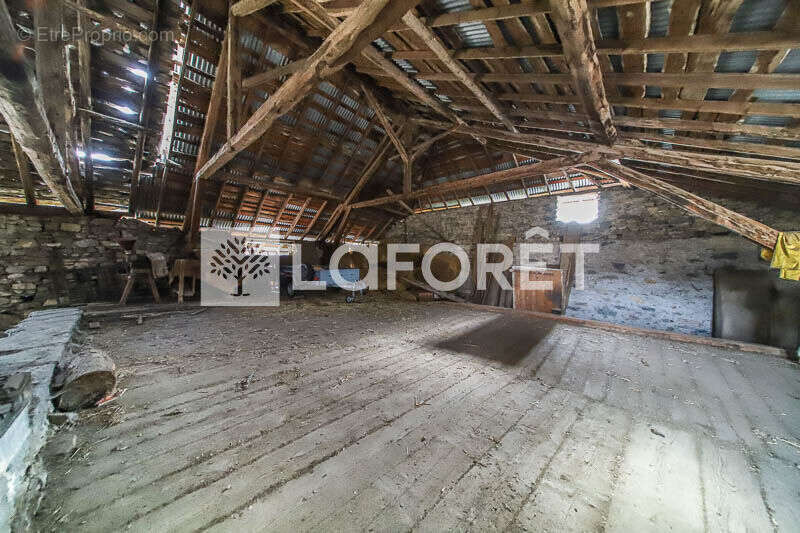 Maison à CHATEAUROUX-LES-ALPES