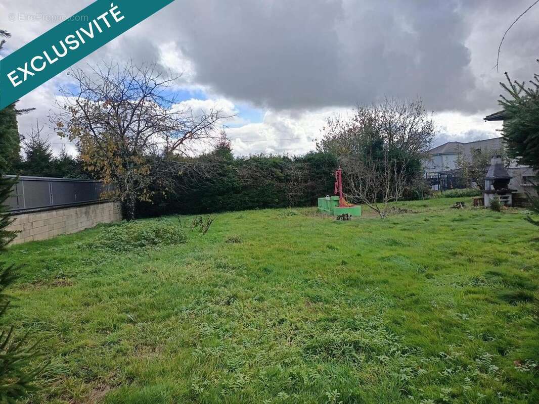 Photo 2 - Terrain à JONCHEREY