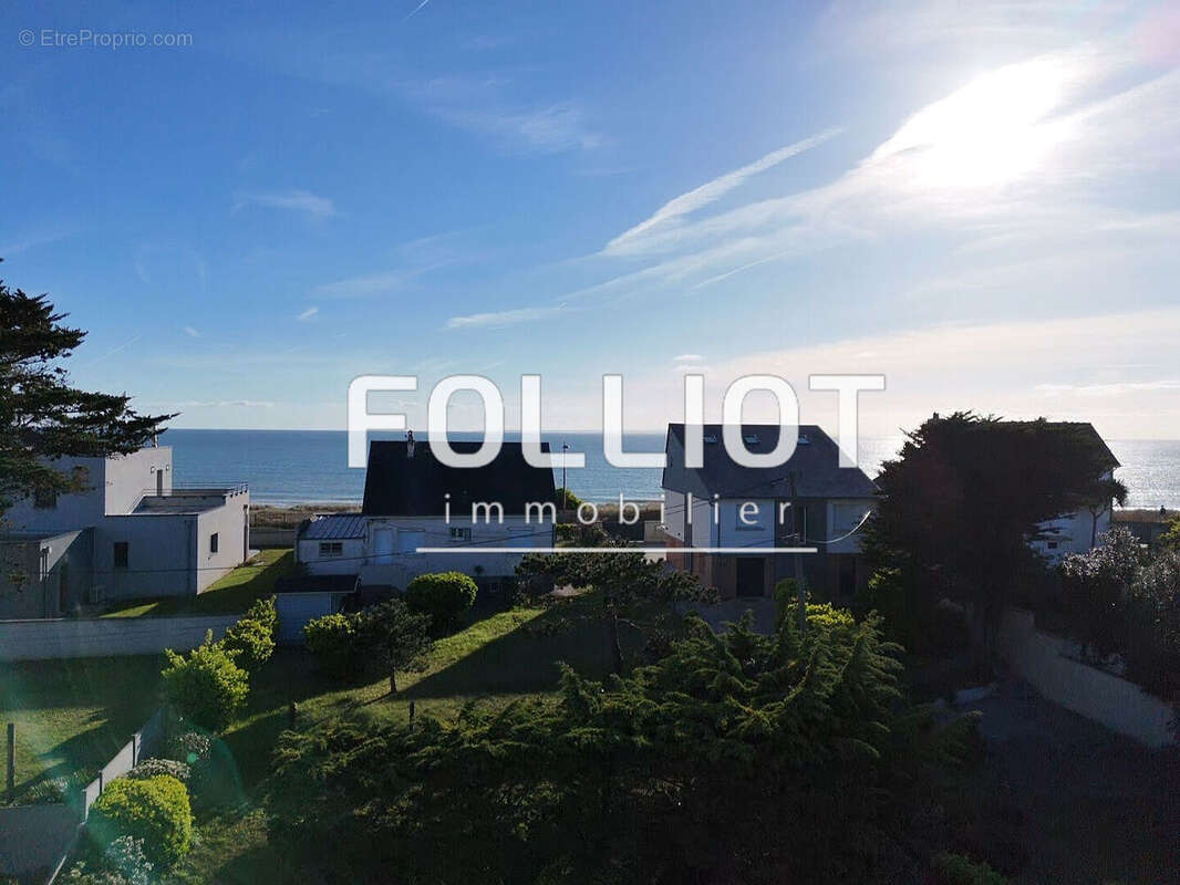 Terrain à BARNEVILLE-CARTERET