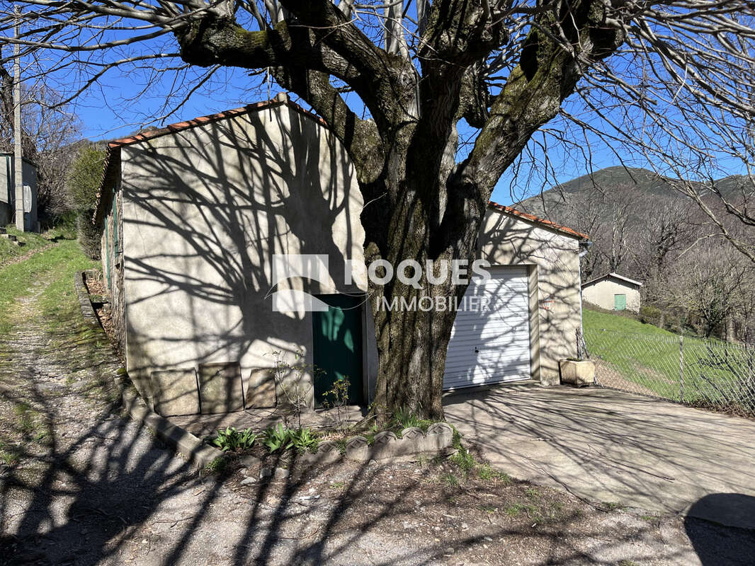 Maison à CASTANET-LE-HAUT