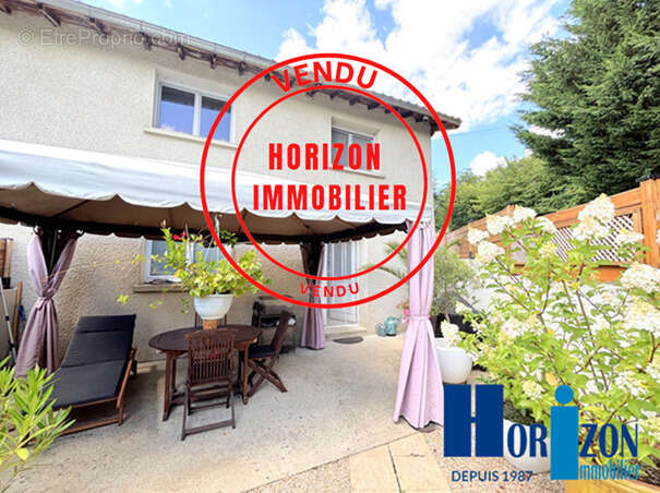 Appartement à AVEIZIEUX