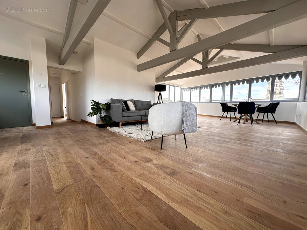 Appartement à NIMES