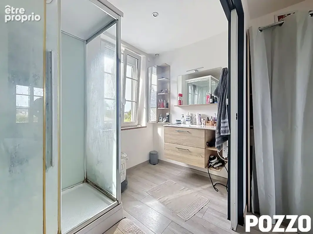 LESSAY - maison de ville avec patio, terrasse et jardin en vente chez POZZO IMMOBILIER. - photo 7