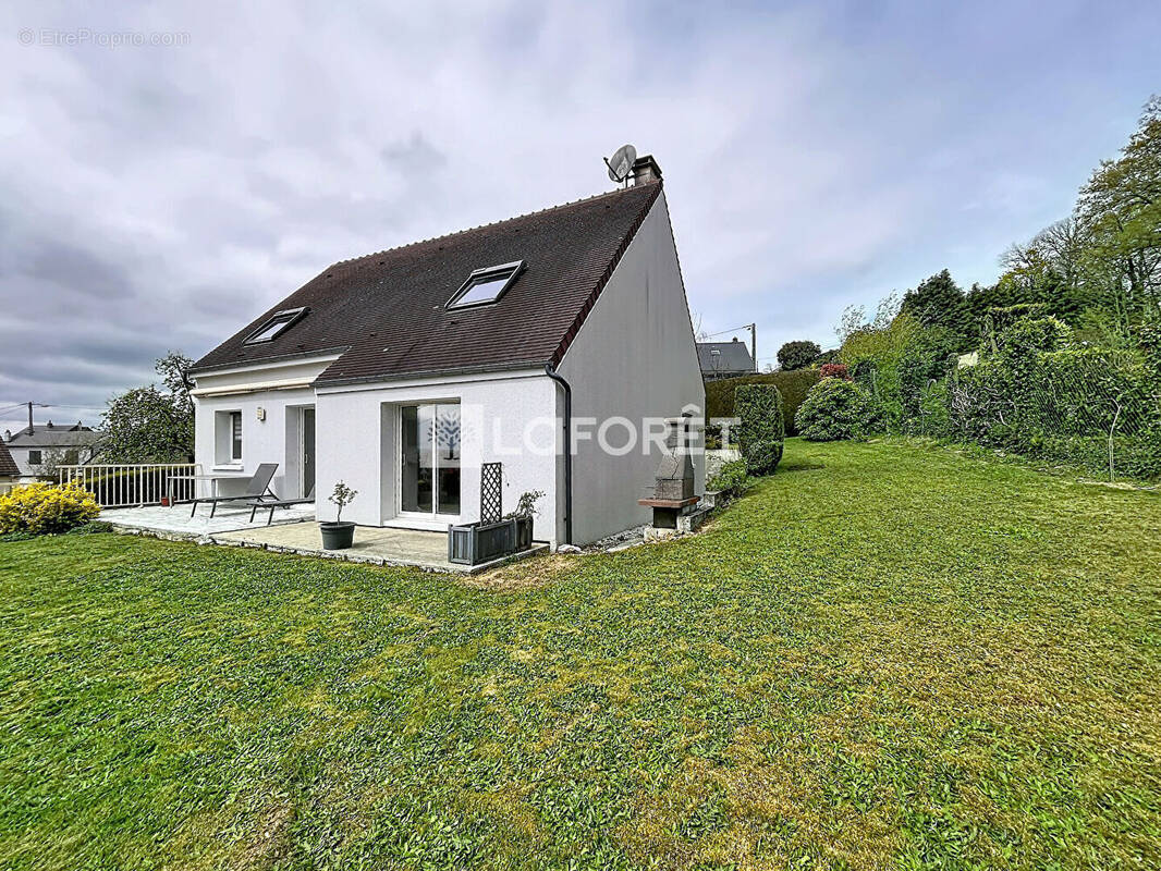 Maison à SAINT-GEORGES-DES-GROSEILLERS