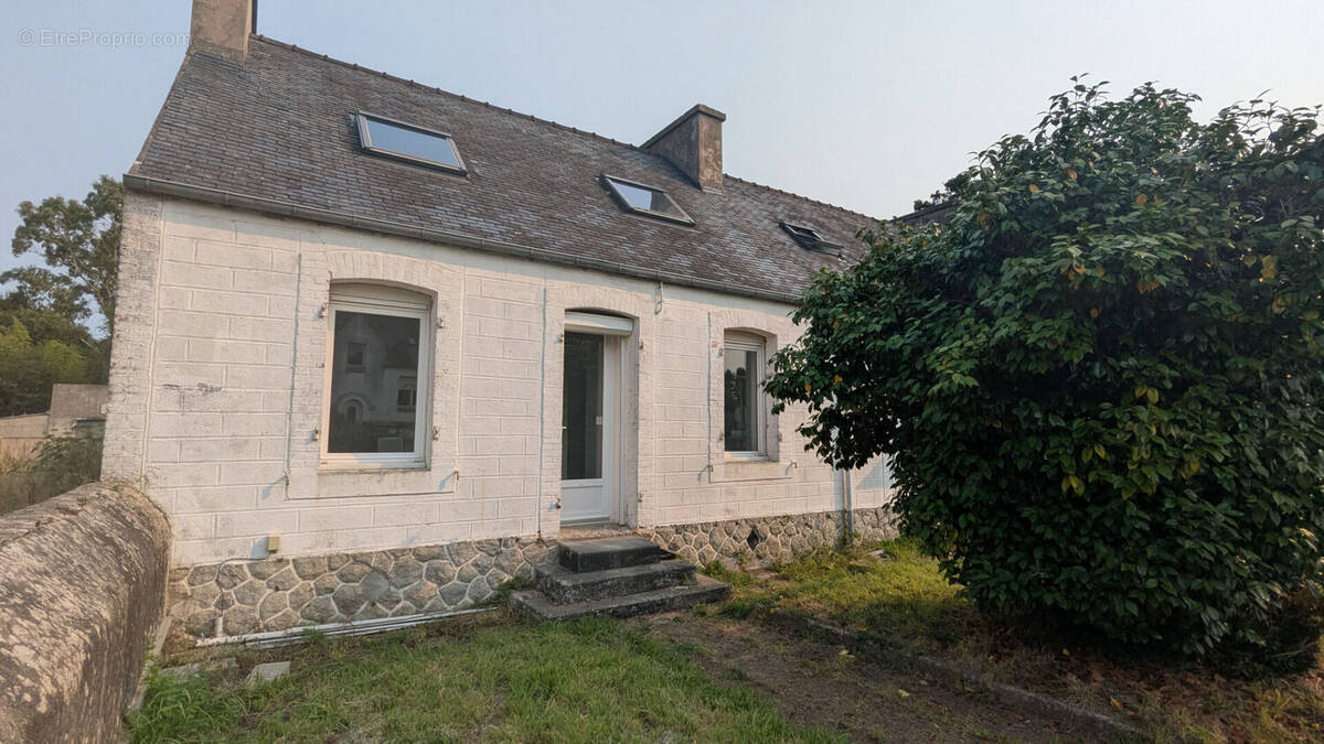 Maison à PLEYBER-CHRIST