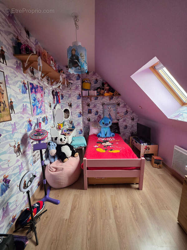 Maison à CREVECOEUR-LE-GRAND