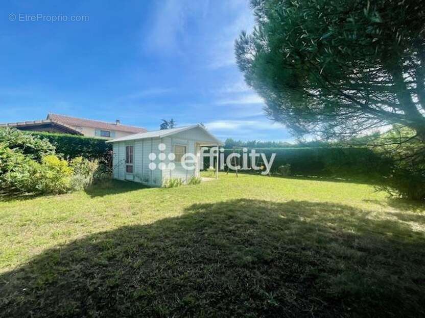 Maison à SALAISE-SUR-SANNE