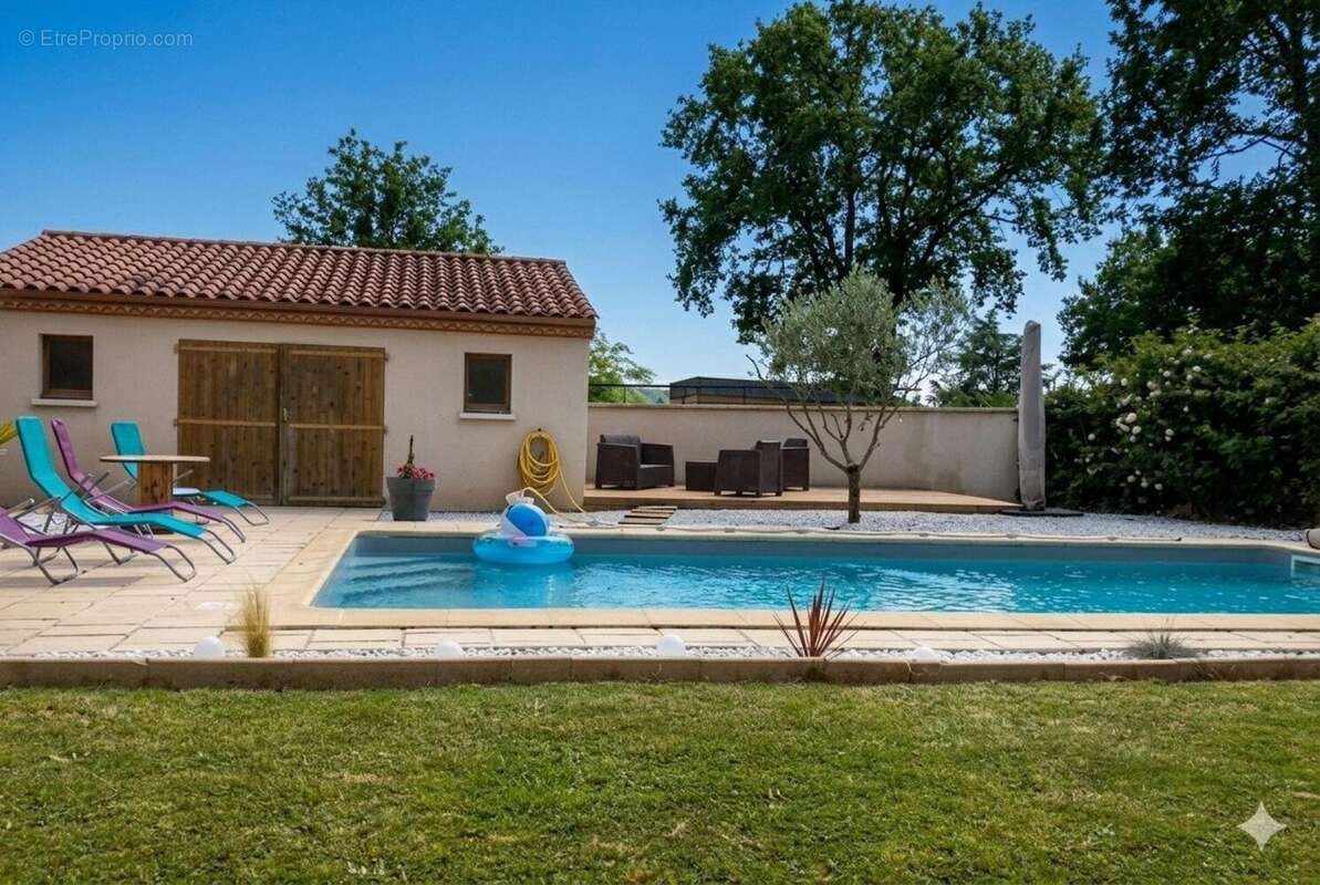 Maison 165 m² à Saint-Sylvestre-Sur-Lot  - photo 3