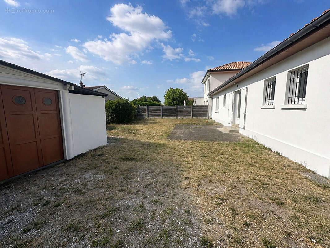 Maison Eysines 5 pièce(s) 88 m2 - photo 11