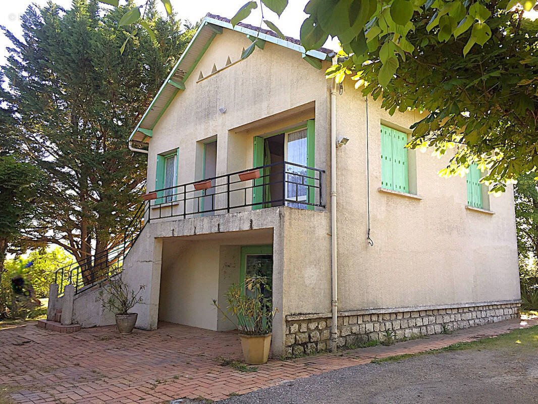 Maison à CASTELNAU-MONTRATIER