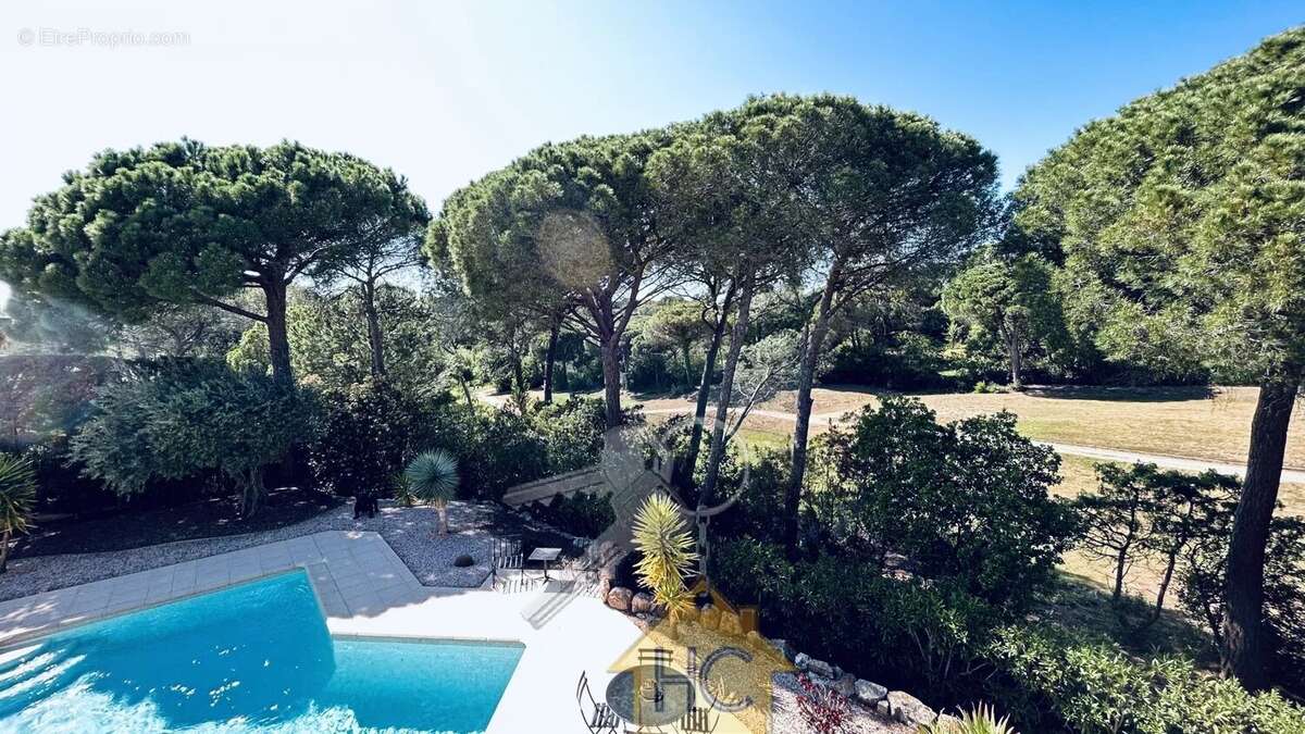 Maison à SAINT-RAPHAEL