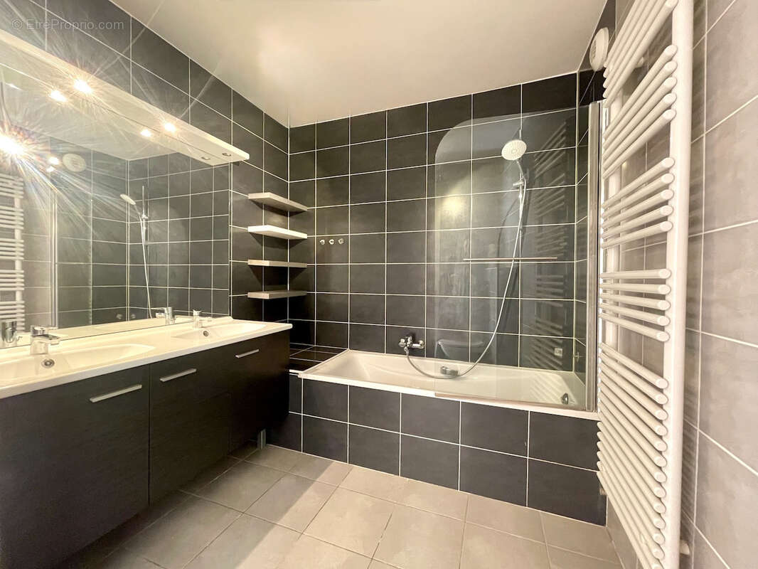 Appartement à FERNEY-VOLTAIRE