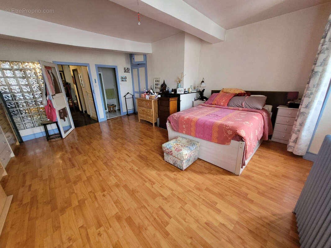 Commerce à SAINT-GIRONS