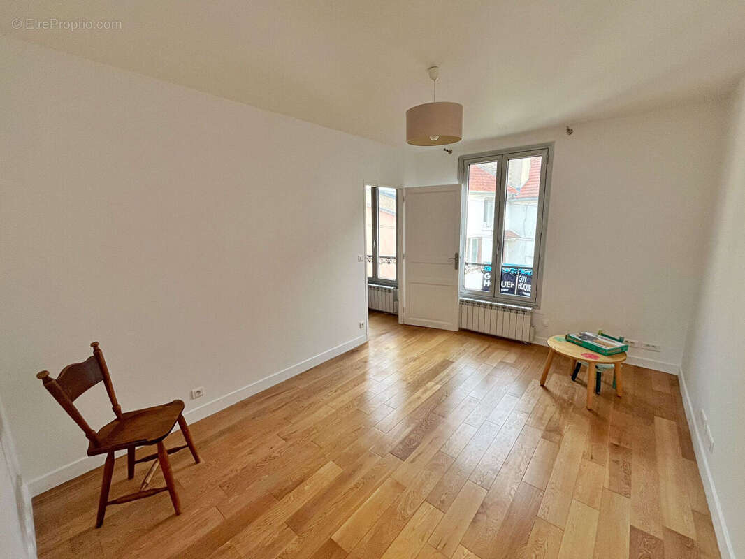 Appartement à NANTERRE