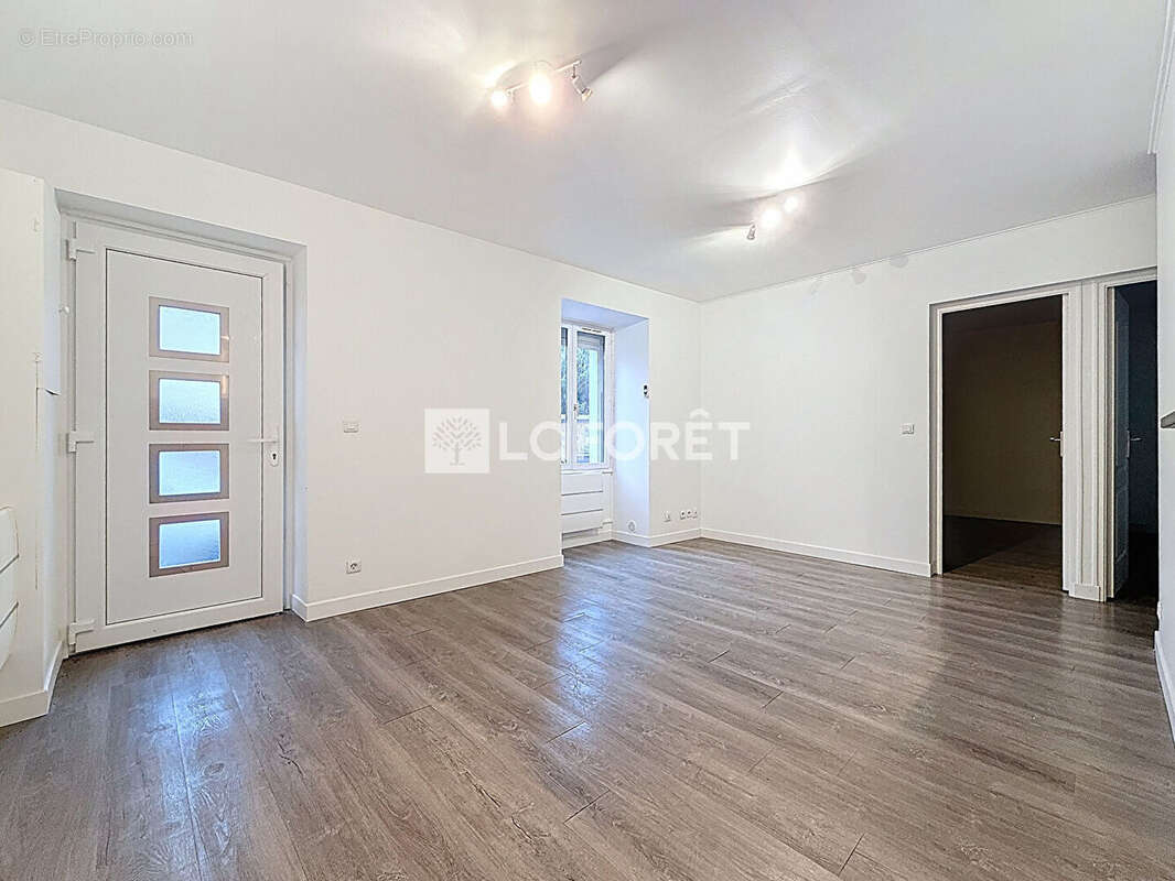 Appartement à LIEUSAINT