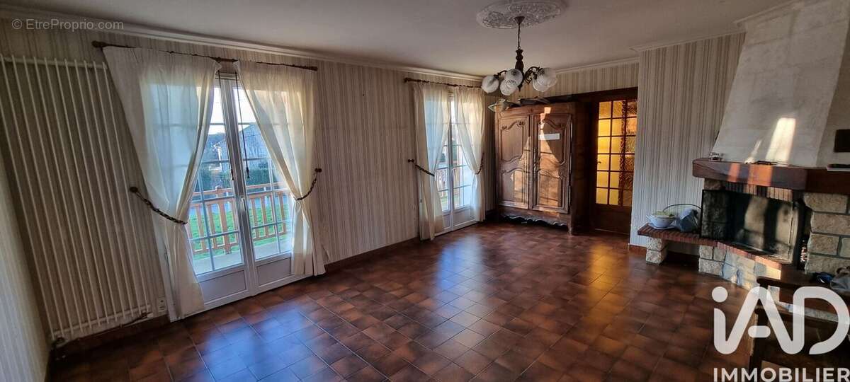 Photo 3 - Maison à COMMES