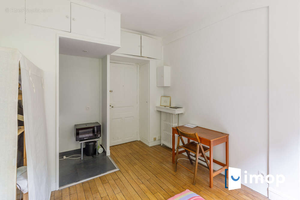 Appartement à PARIS-10E