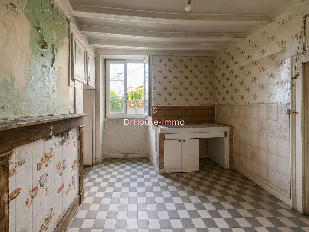 Maison 58 m² à Saint-Germain-De-La-Coudre  - photo 4
