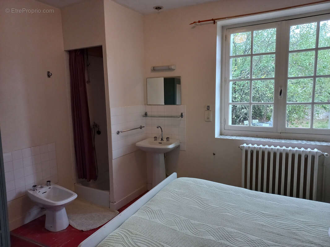 Maison à MONTESQUIOU