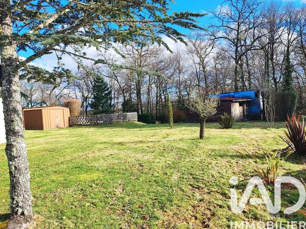 Photo 3 - Maison à LE ROUGET