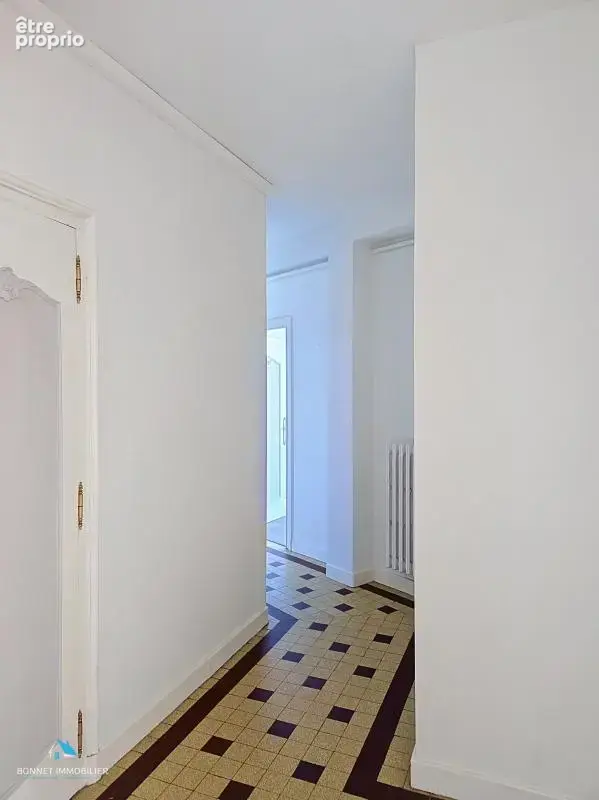 Appartement  de caractère type T3 - 2 chambres - Beaux volumes - photo 5