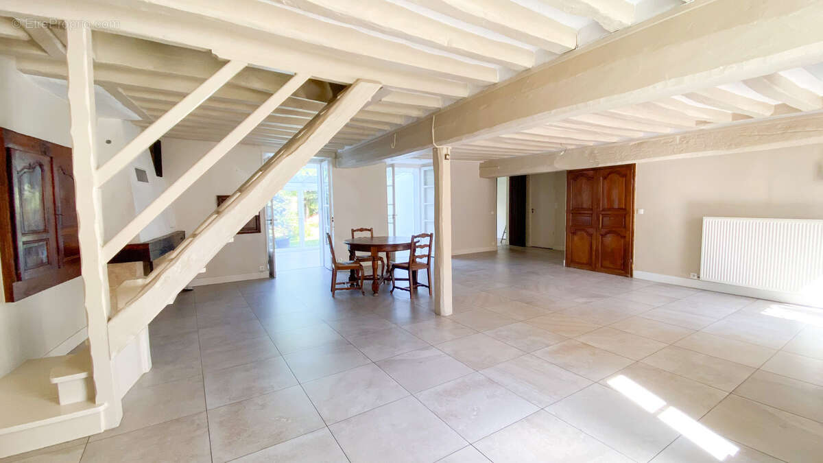 Maison  familiale -  centre ville - longjumeau - photo 5