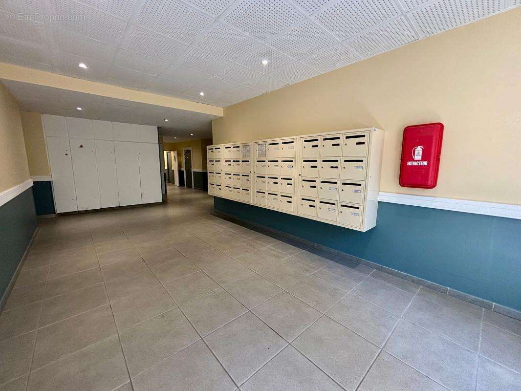 Appartement à AUVERS-SAINT-GEORGES