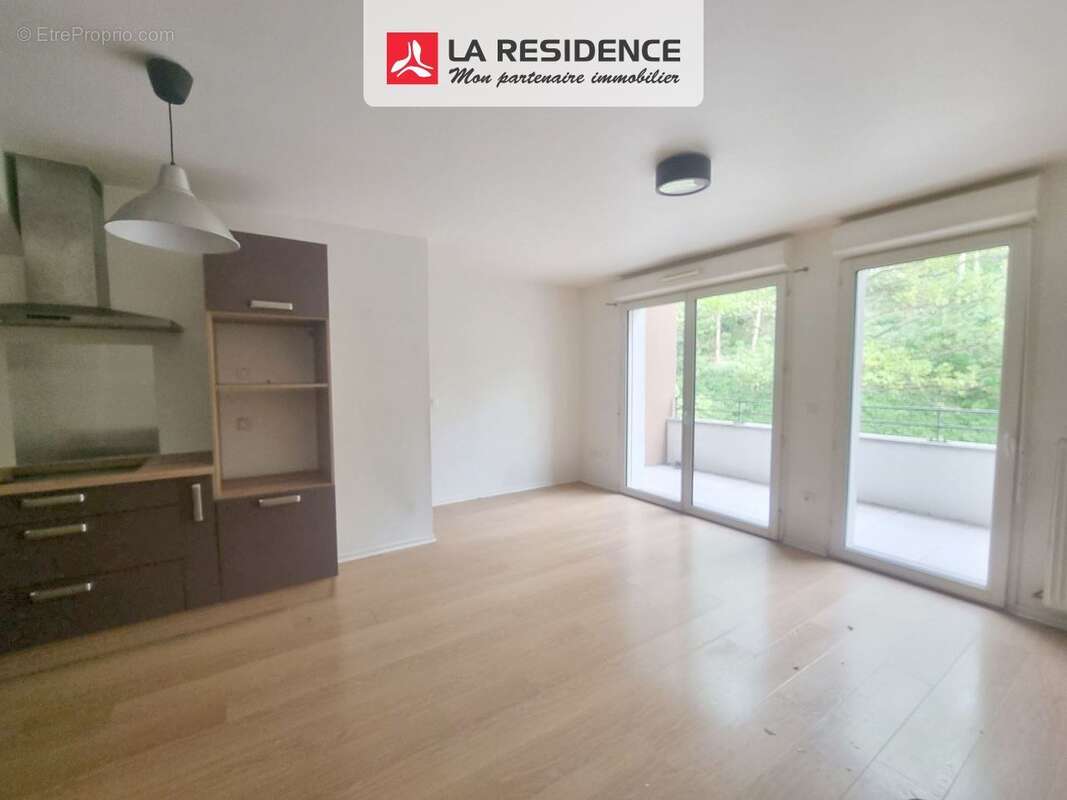 Appartement à STAINS