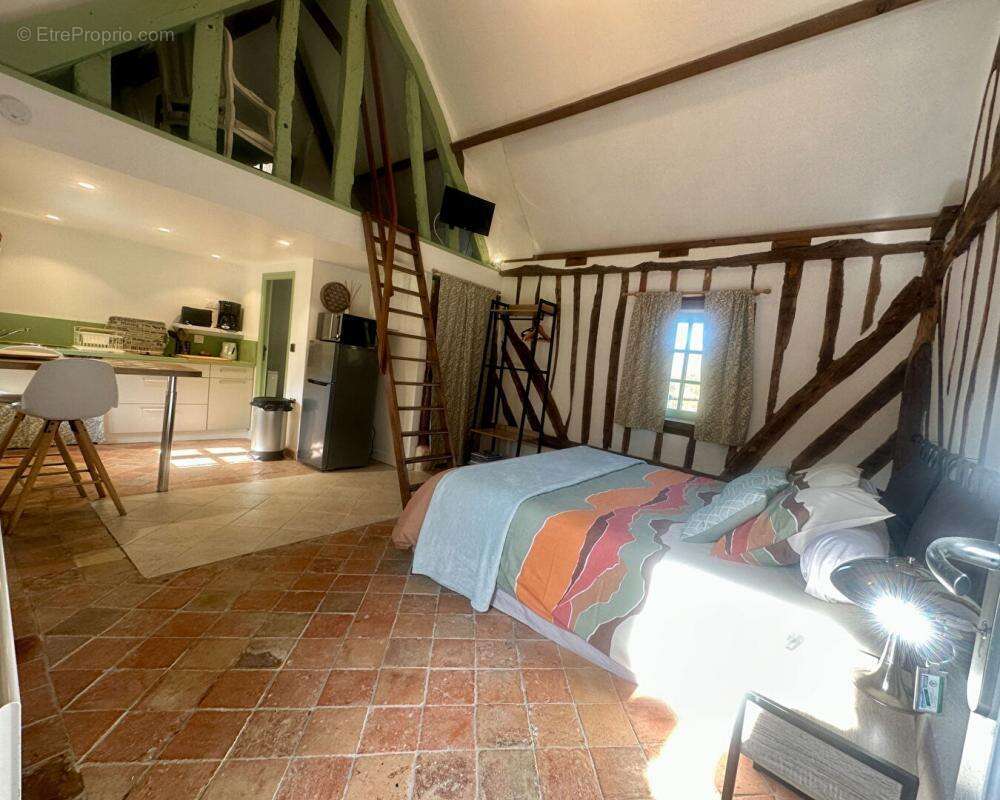 Maison à PONT-L&#039;EVEQUE