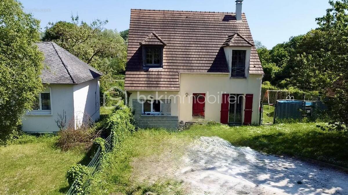 Maison à NARGIS
