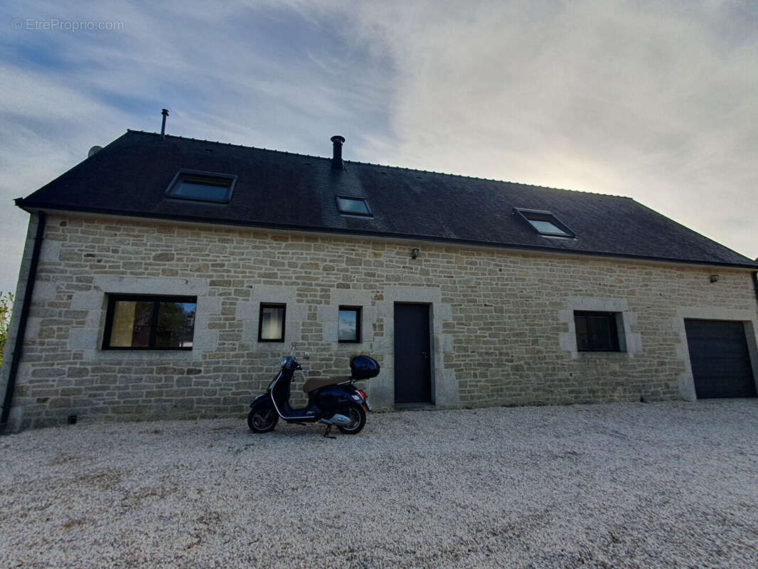 Maison à LOCOAL-MENDON