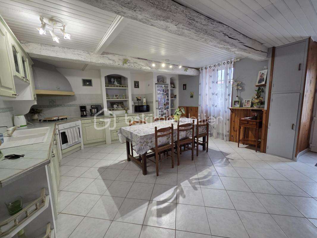 Maison à VILLEFAGNAN