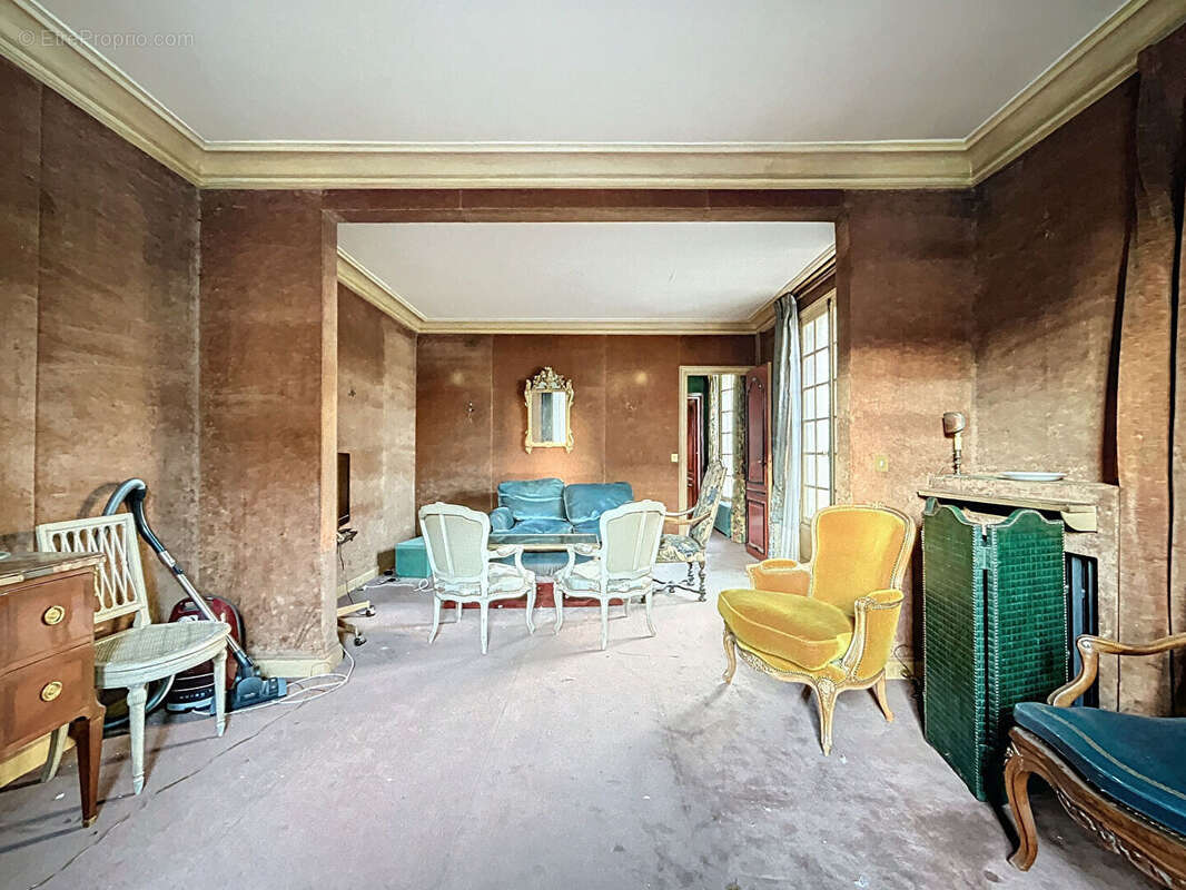 Maison à SAINT-MAUR-DES-FOSSES