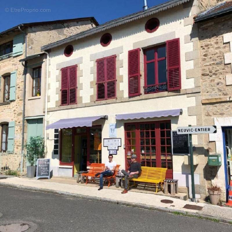 Maison à CHATEAUNEUF-LA-FORET