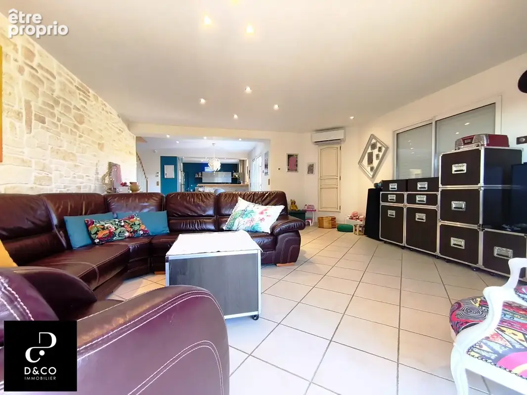 Maison de 200 m2 avec locaux indépendants et potentiel locatif   Saint-Didier-sur-Chalaronne - photo 10