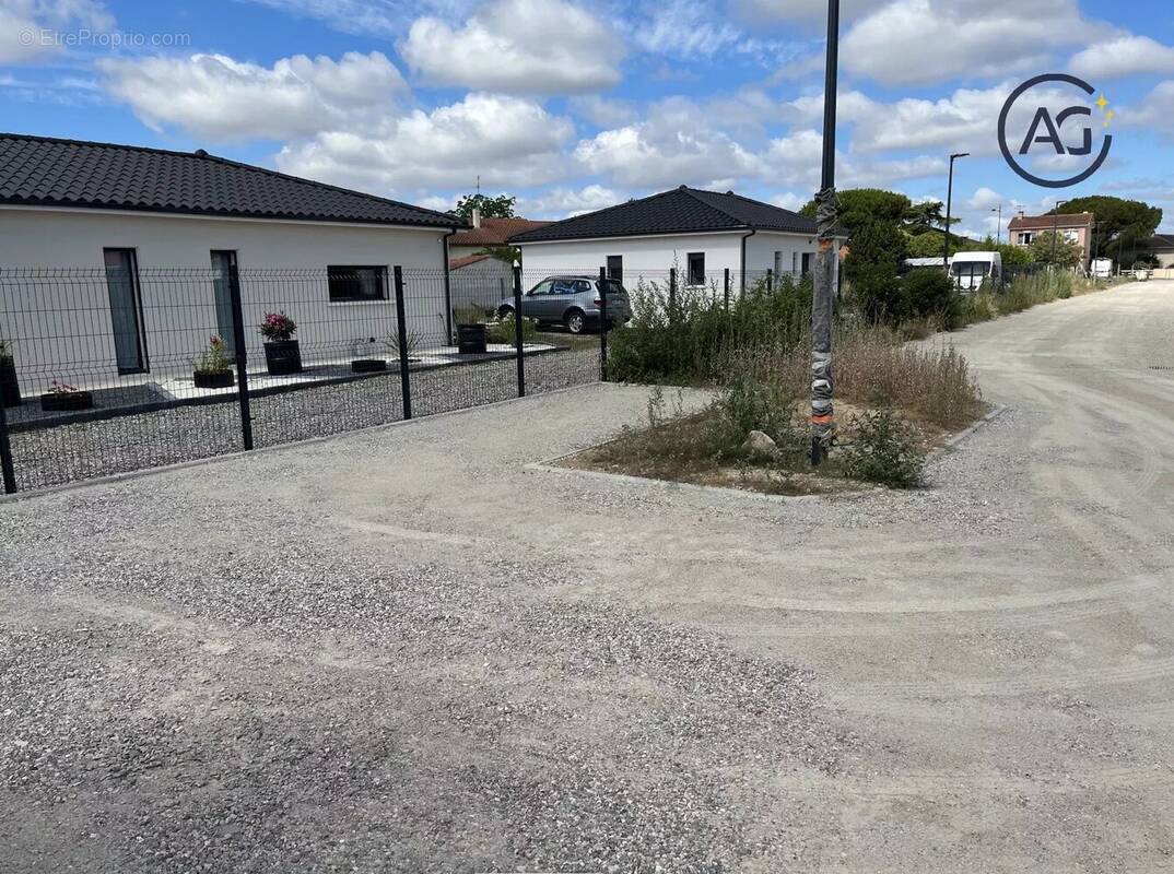 Terrain à PLAISANCE-DU-TOUCH