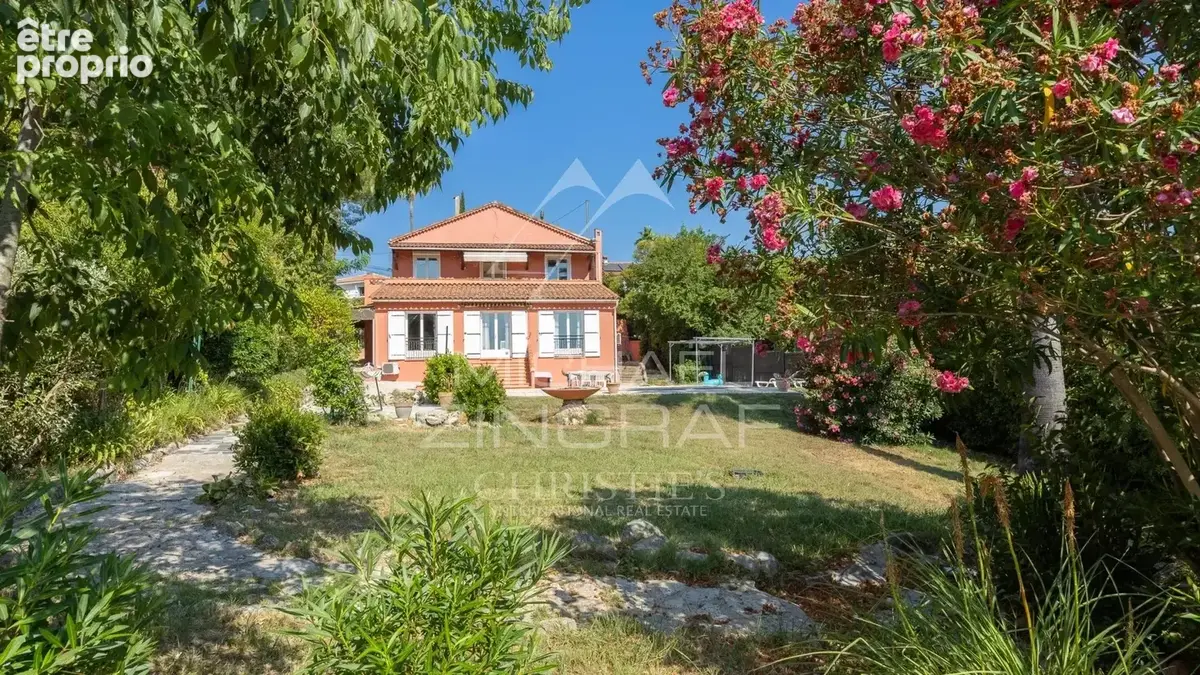 Photo Maison à Mandelieu-La-Napoule au prix de 1 185 000€