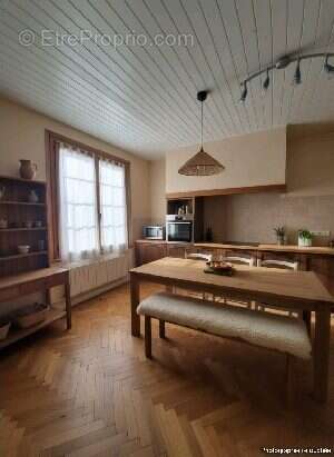 Maison à LISLE-SUR-TARN