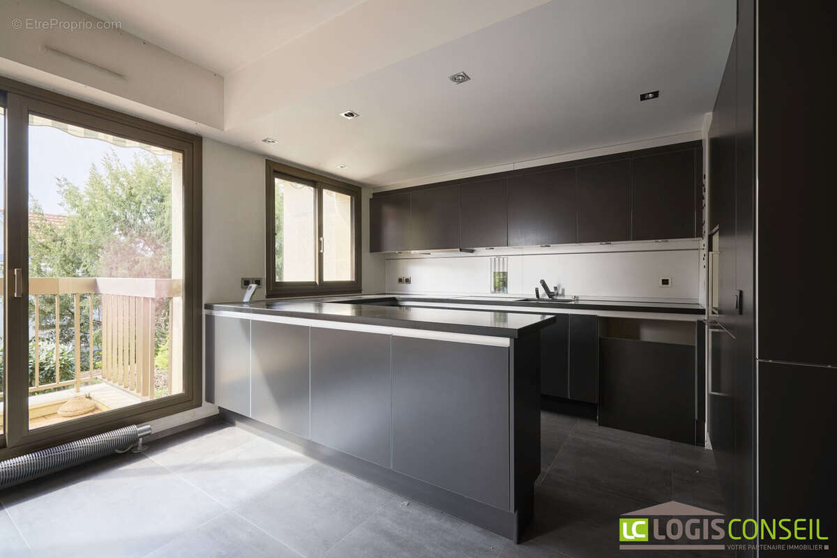 Appartement à BOURG-LA-REINE