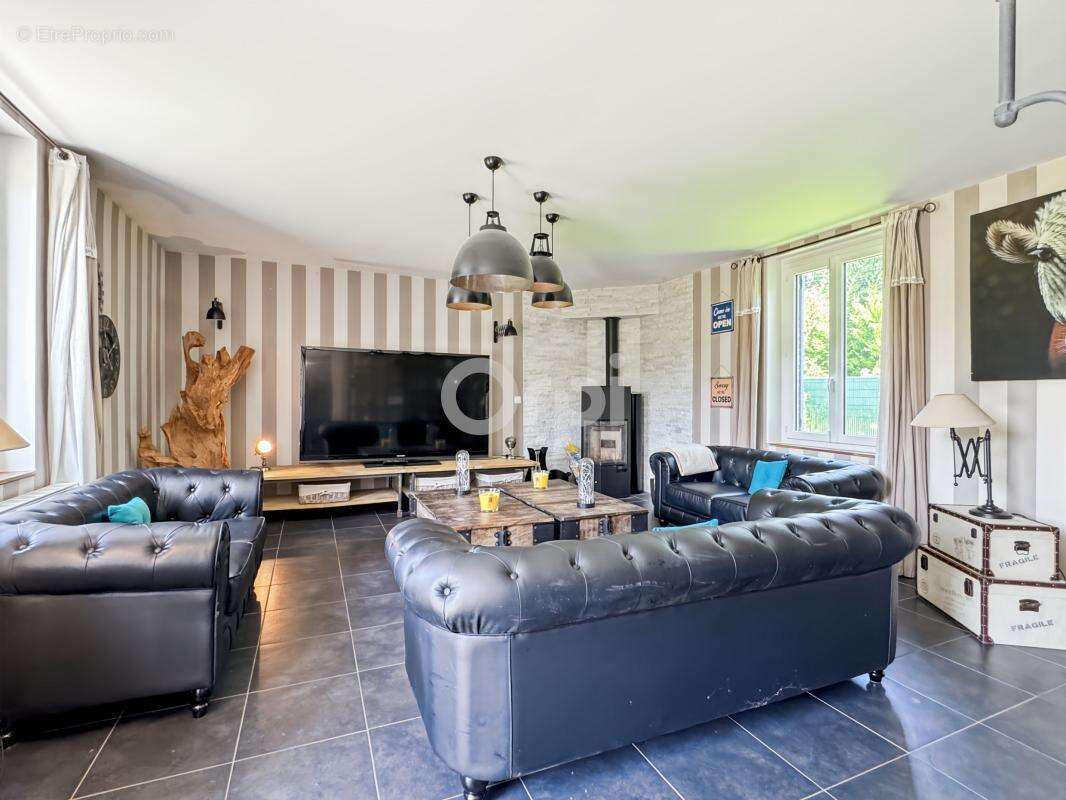 Élégante propriété de charme – 127 m² habitables sur un parc clos de 2 898 m² - photo 4
