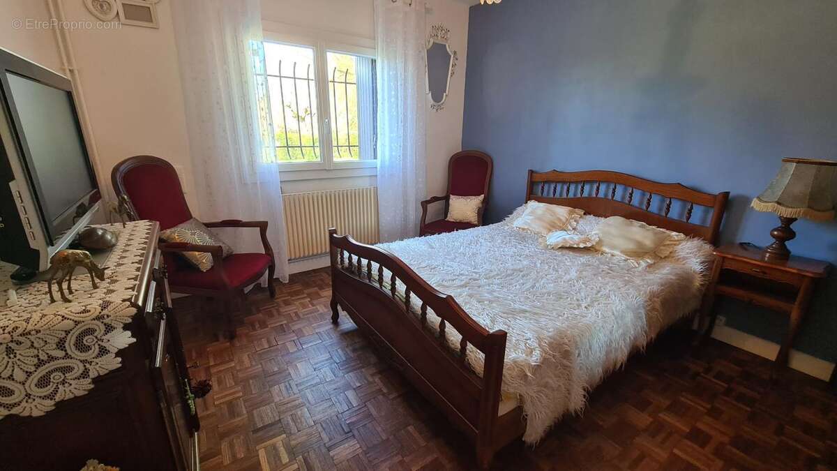 Maison à SAINT-ANDRE-DE-CUBZAC