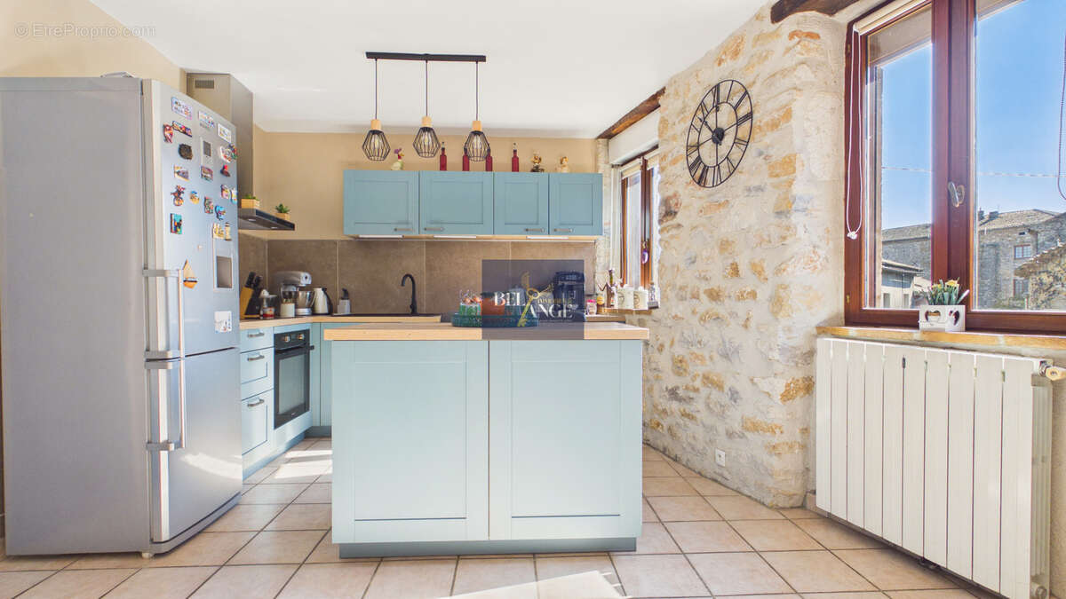 Maison à VALLON-PONT-D'ARC